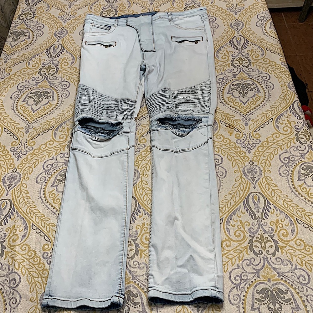 Pre-owned! 100% Cotton Biker Jeans at an Affordable Price